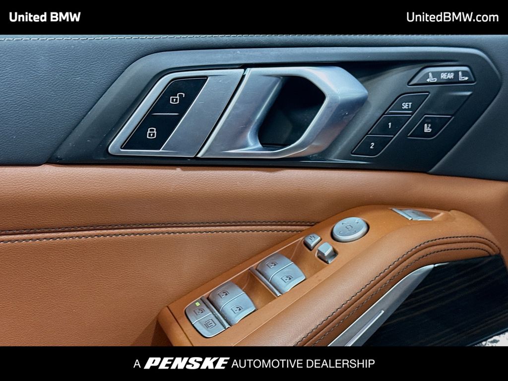 Thumbnail: 2025 BMW X7 - 3