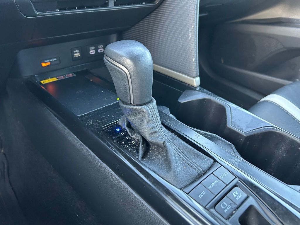 Thumbnail: 2025 Toyota Camry - 26