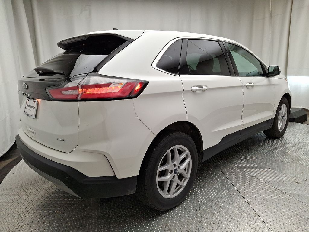 2022 Ford Edge SEL 4