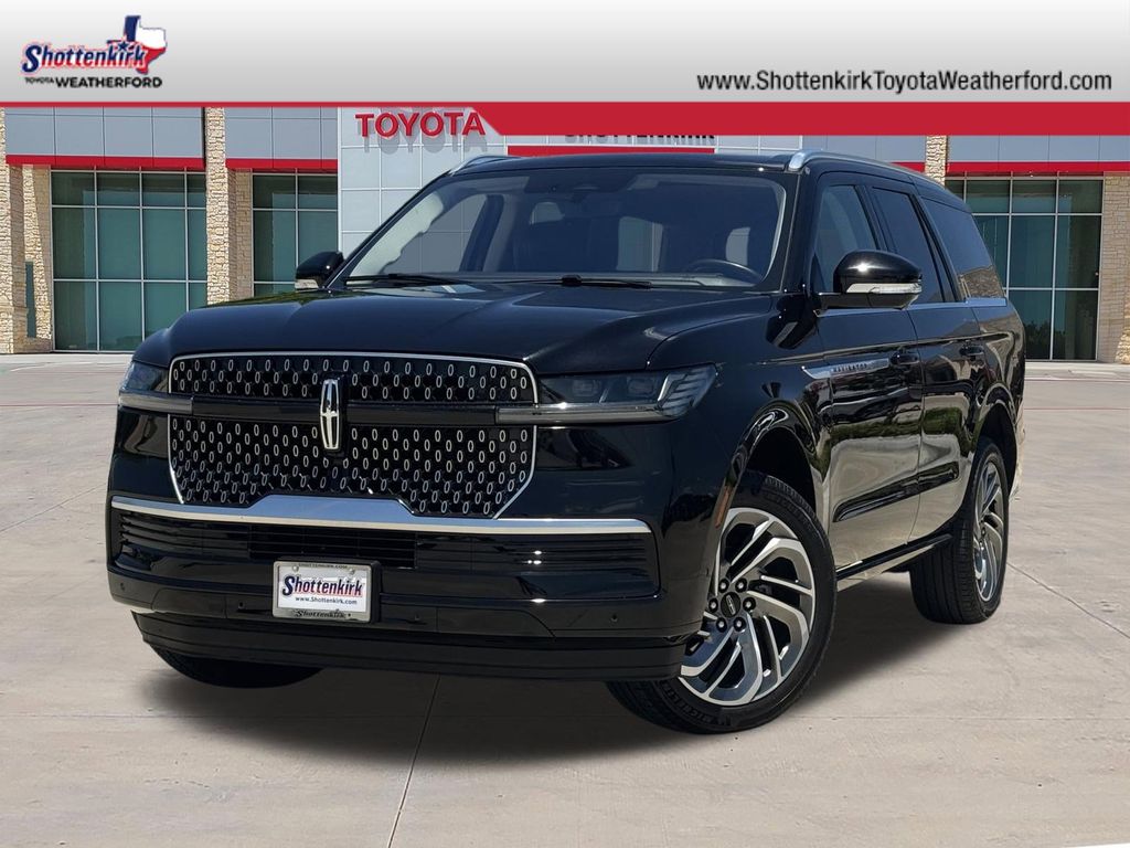 2025 Lincoln Navigator Reserve 4WD's photo