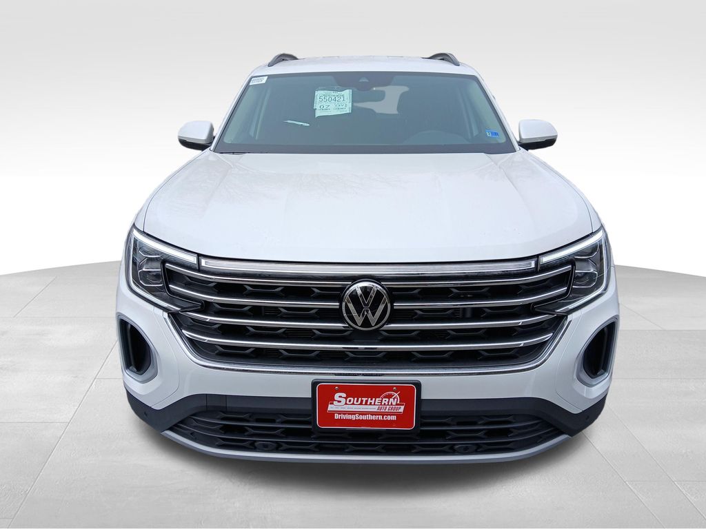 New 2026 White Volkswagen 2.0T SE w/Technology image 8