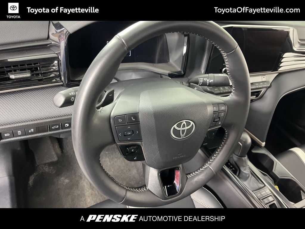 Thumbnail: 2025 Toyota Camry - 27