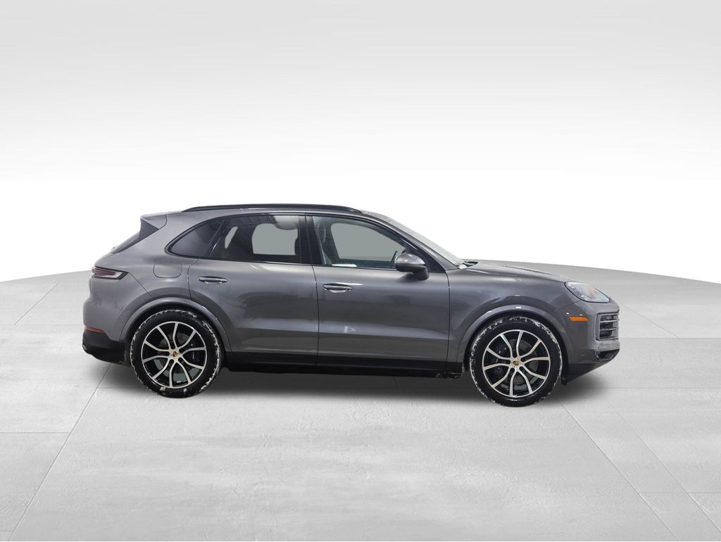 Thumbnail: 2024 Porsche Cayenne - 6