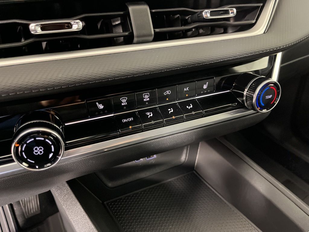 Thumbnail: 2026 Chevrolet Equinox - 29