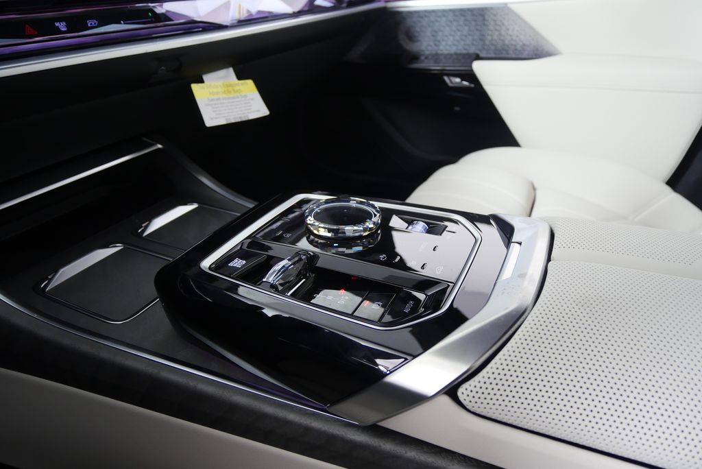 2025 BMW 7 Series 760i xDrive 25