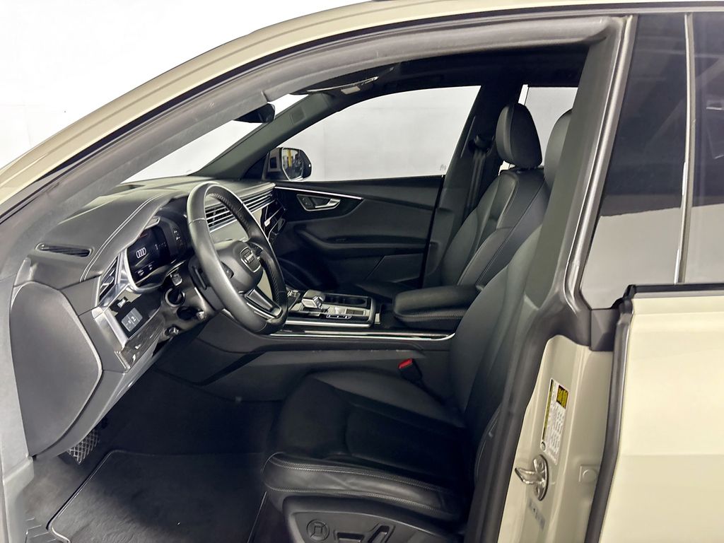 2023 Audi Q8 55 Premium Plus
