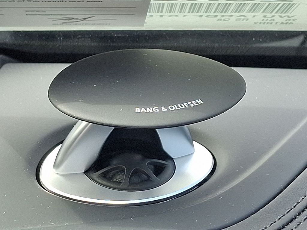 Thumbnail: 2026 Audi RS Q8 - 19