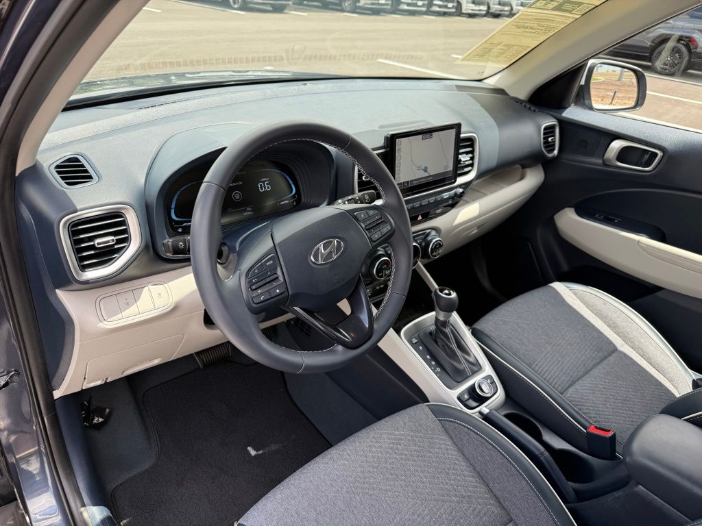 Thumbnail: 2023 Hyundai Venue - 13