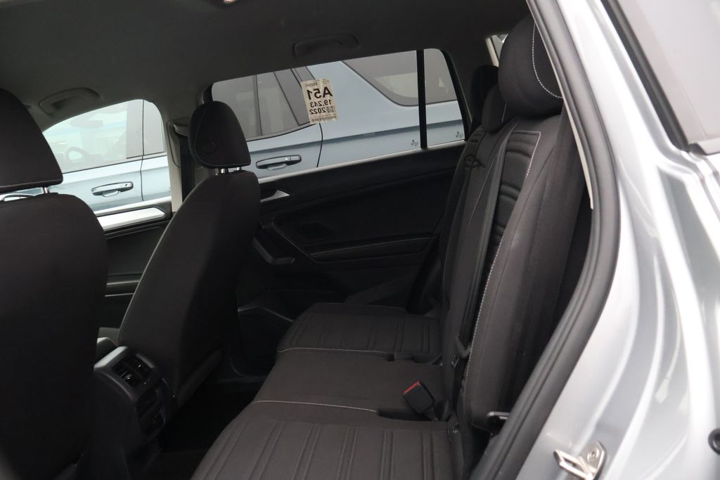 Thumbnail: 2022 Volkswagen Tiguan - 32