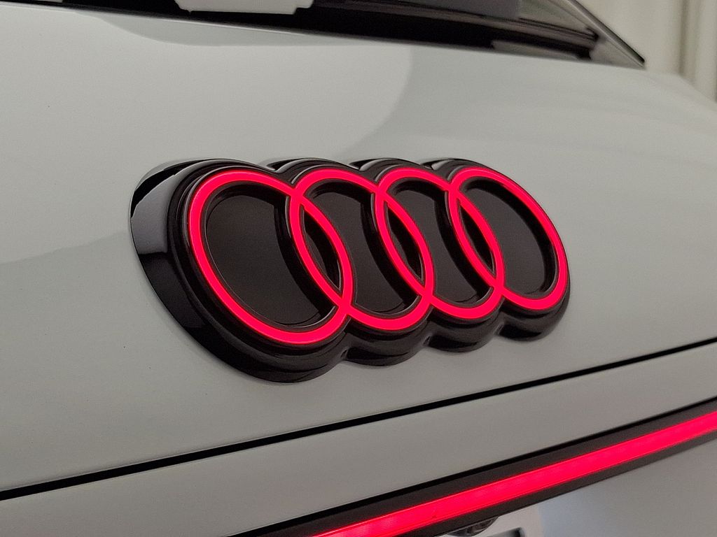 Thumbnail: 2026 Audi Q3 - 20