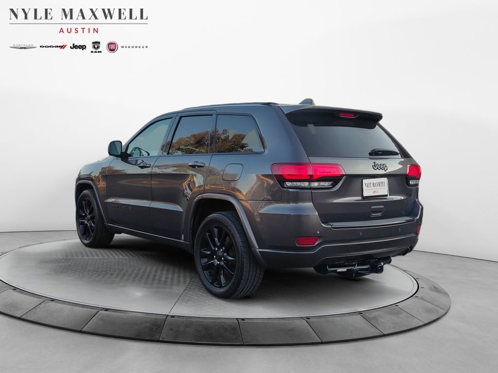 Used Car 2018 Jeep Grand Cherokee  Altitude For Sale Under $20,000 In Austin, Texas