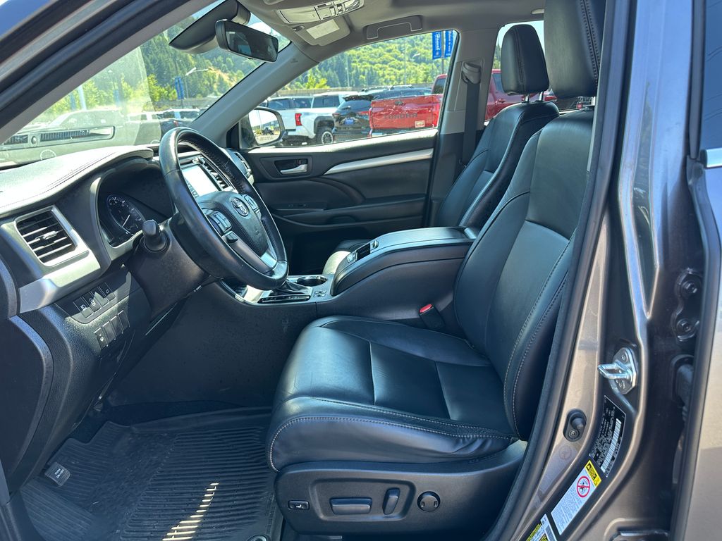 2017 Toyota Highlander XLE