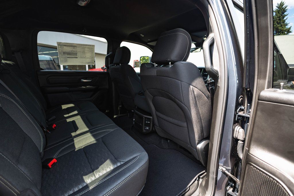 2026 Ram 1500 Tradesman thumbnail 27
