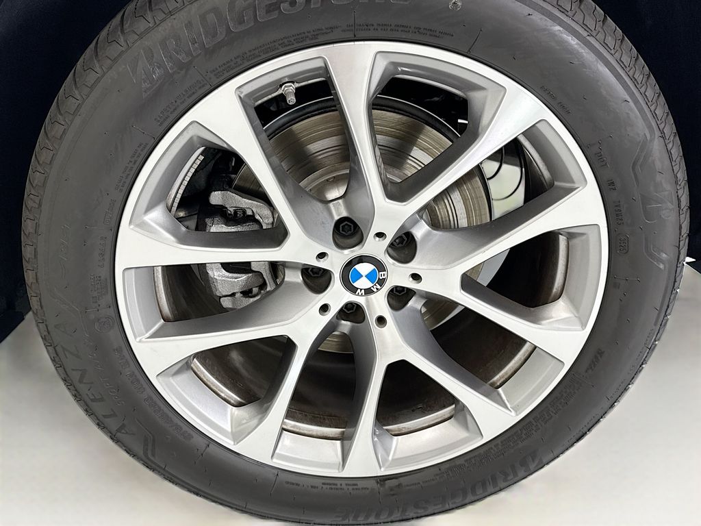 Thumbnail: 2026 BMW X5 - 30