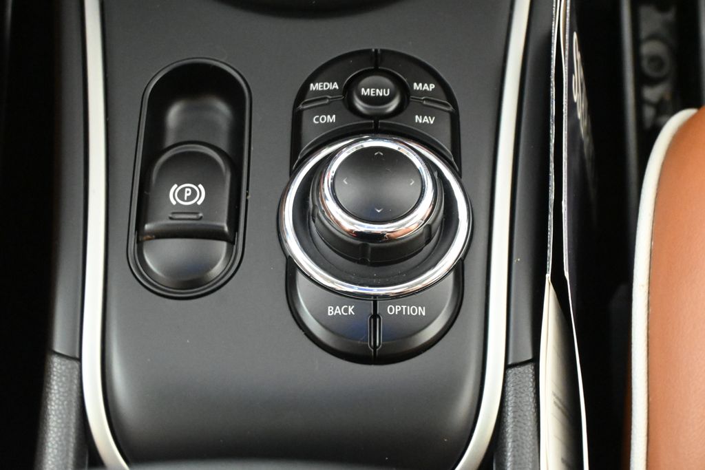 Thumbnail: 2023 MINI Cooper Countryman - 24