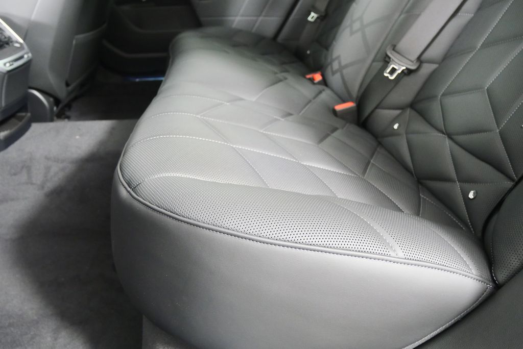 Thumbnail: 2025 BMW 7 Series - 15