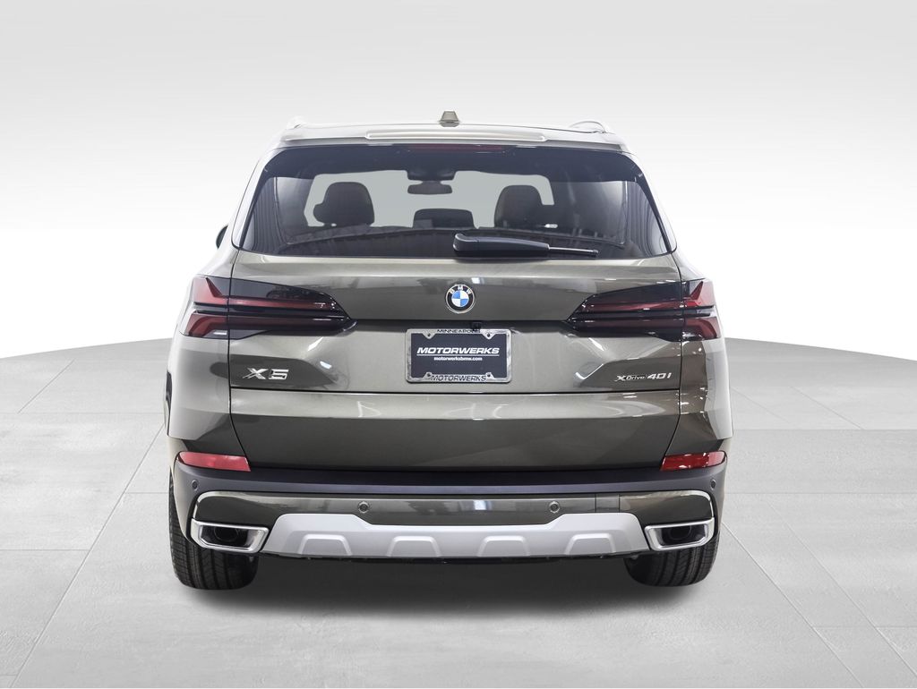 Thumbnail: 2026 BMW X5 - 4