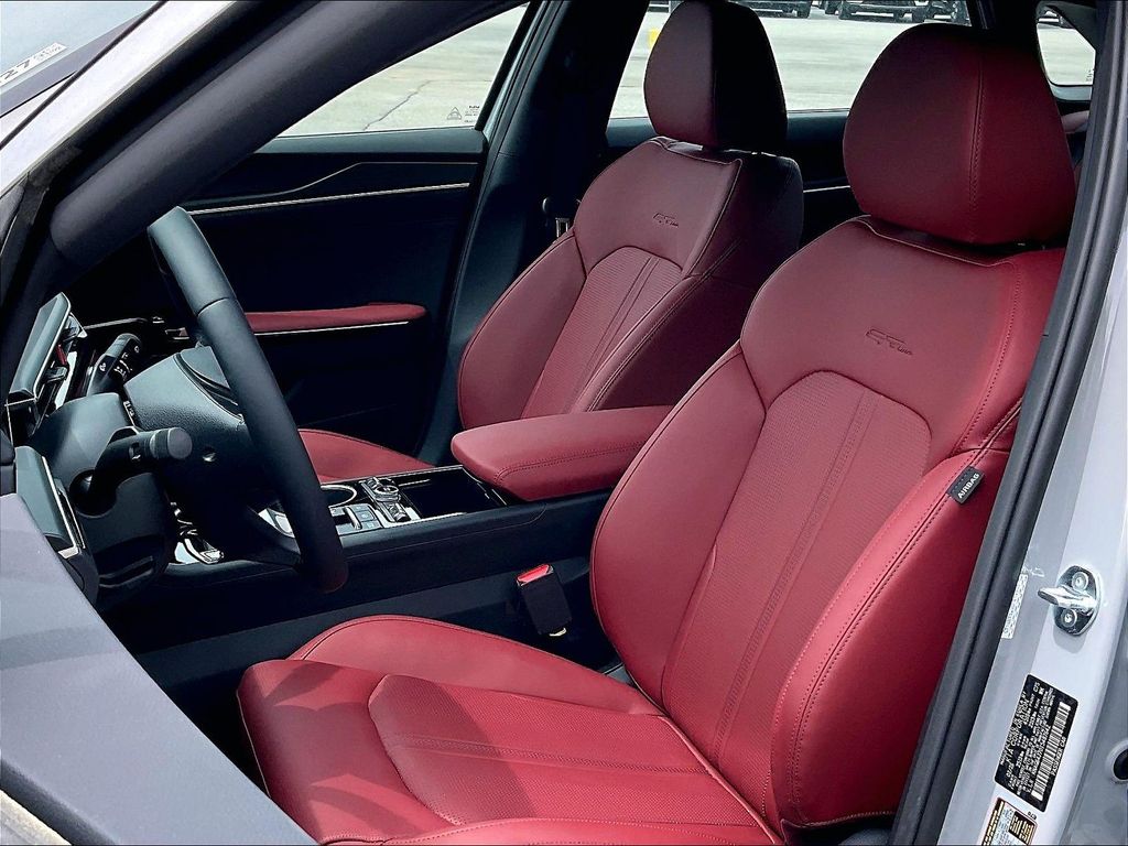 2026 Kia K5 — photo 10