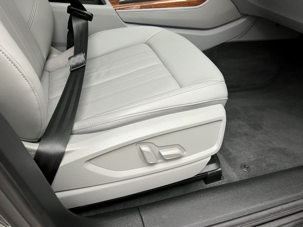 Thumbnail: 2022 Audi Q5 - 14