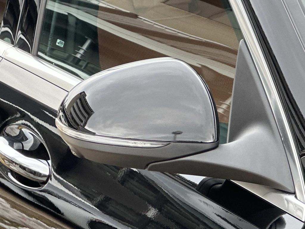 Thumbnail: 2025 Mercedes-Benz C-Class - 6