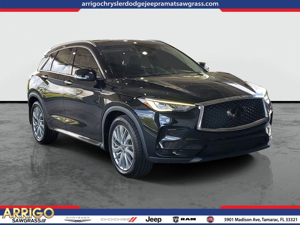 2023 INFINITI QX50 LUXE
