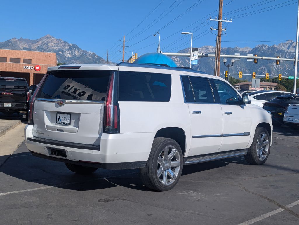 2020 Cadillac Escalade ESV Luxury 4