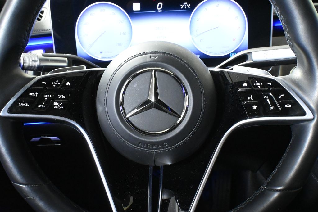 Thumbnail: 2023 Mercedes-Benz S-Class - 19