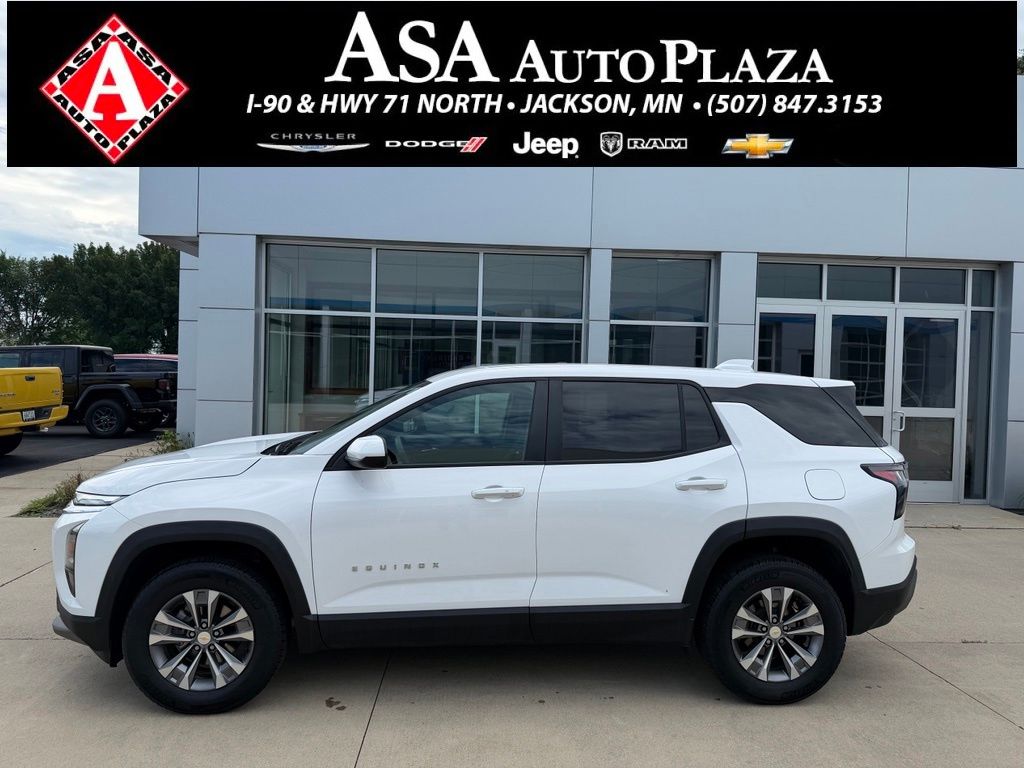 Summit White 2026 Chevrolet Equinox SUV / Crossover Four-Wheel Drive 8-Speed Automatic