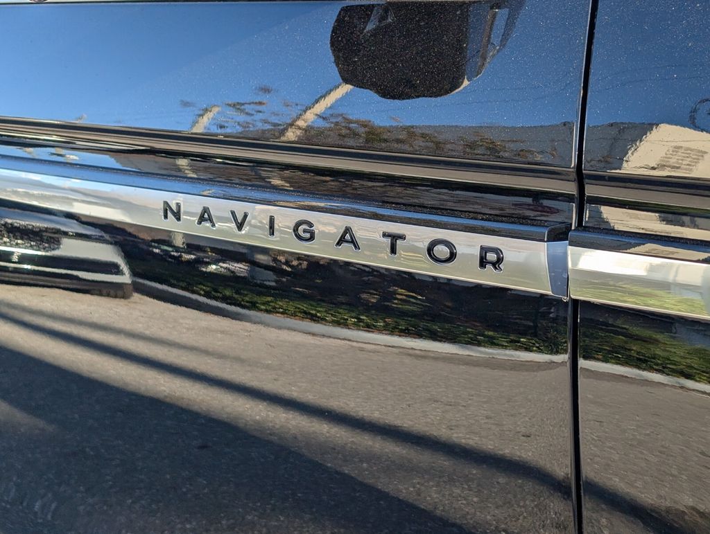 new 2026 Lincoln Navigator L car, priced at $107,590