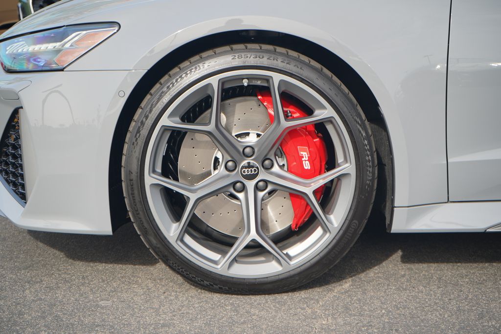 Thumbnail: 2025 Audi RS 7 - 2