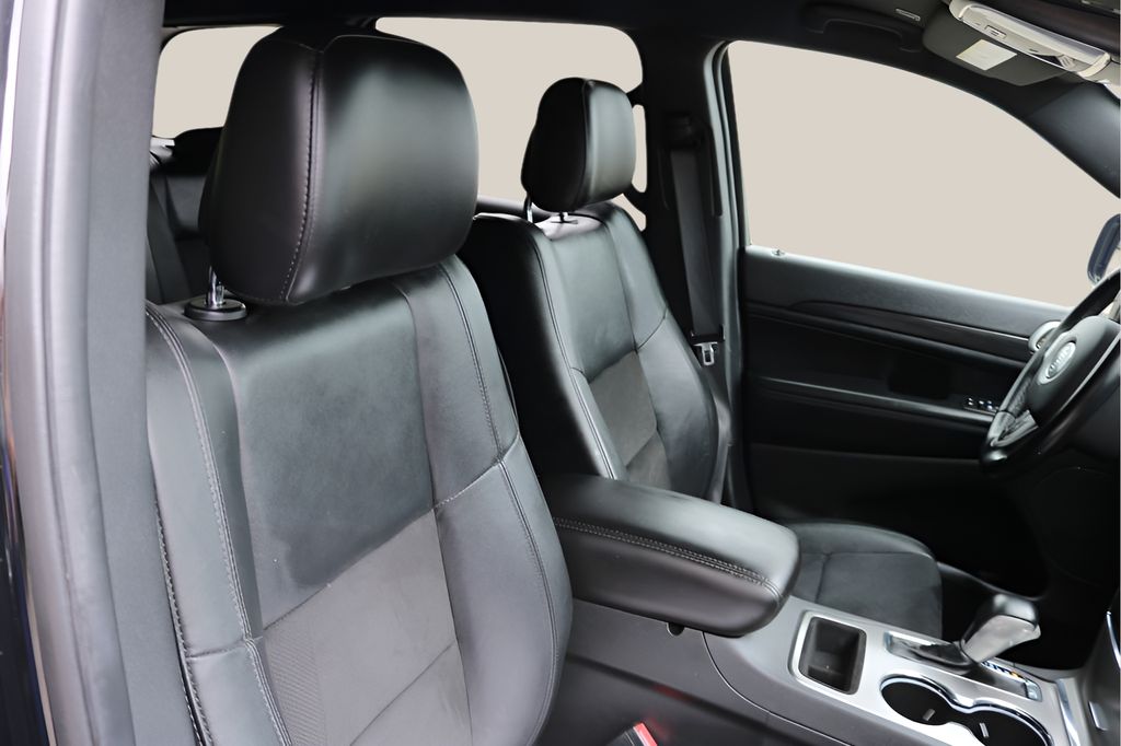Used Car 2022 Jeep Grand Cherokee Wk  Laredo X For Sale Under $30,000 In Austin, Texas