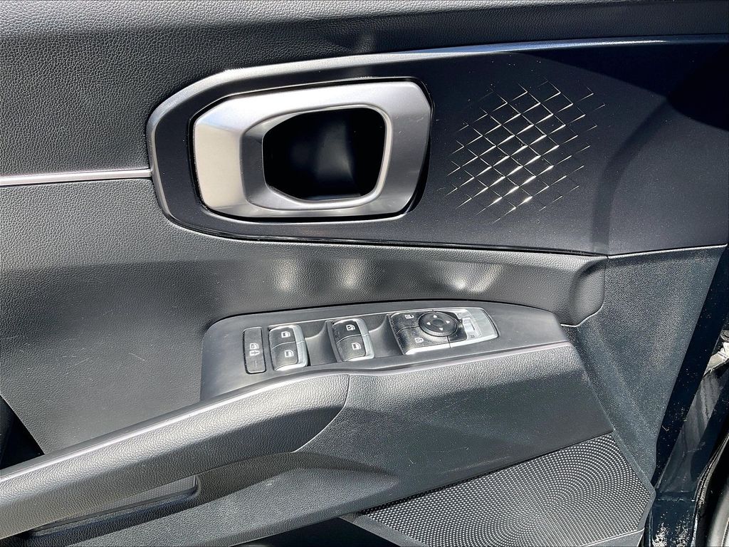 2023 Kia Sorento — photo 38