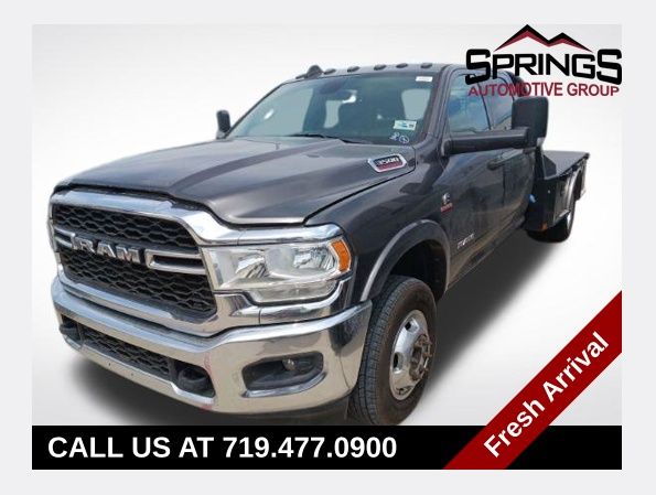 Gray (Granite Crystal Metallic Clearcoat) 2022 RAM 3500 Chassis Tradesman Crew Cab DRW 4WD Pickup Truck Four-Wheel Drive 6-Speed Automatic