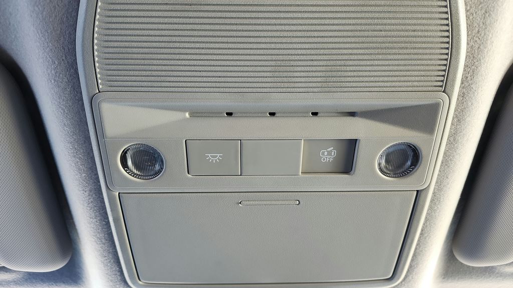 2025 Nissan Kicks