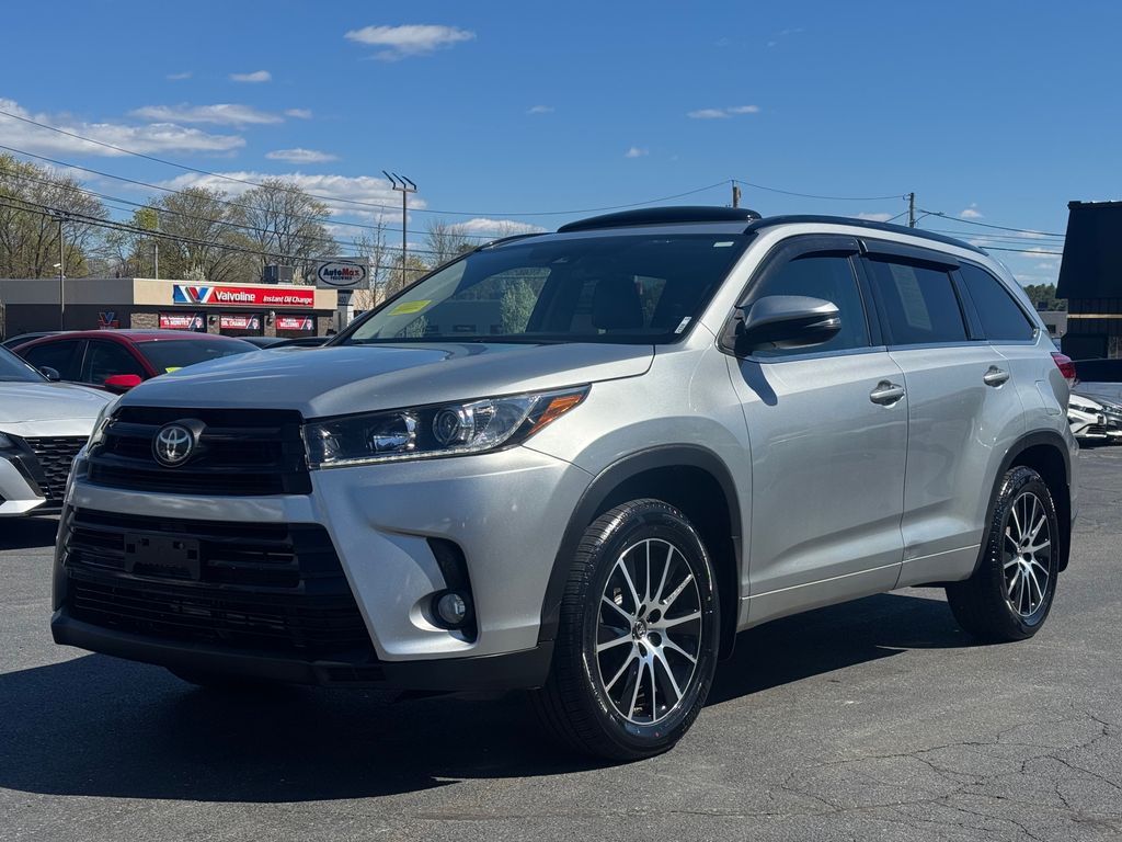 Celestial Silver Metallic 2017 Toyota Highlander SUV / Crossover All-Wheel Drive 8-Speed Automatic