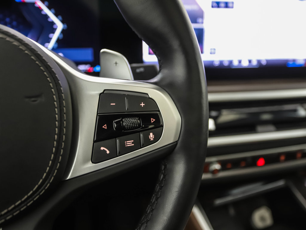 Thumbnail: 2024 BMW X6 - 13