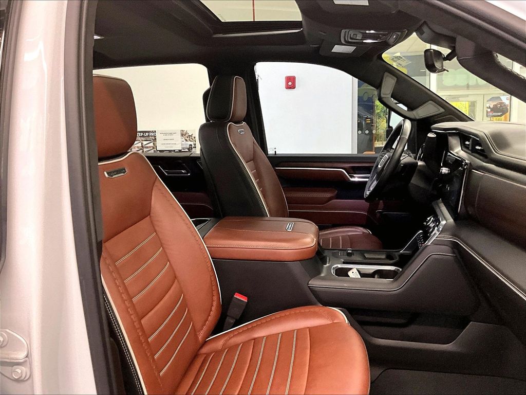 2025 GMC Sierra 2500HD — photo 11