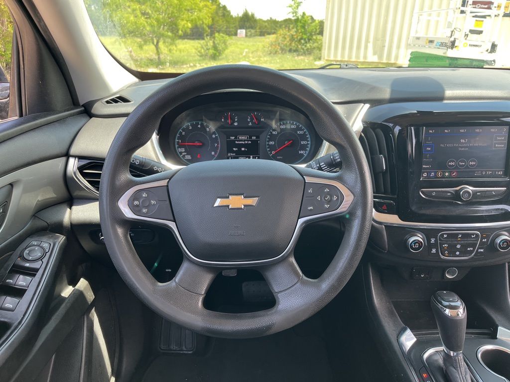 2020 Chevrolet Traverse LS 16