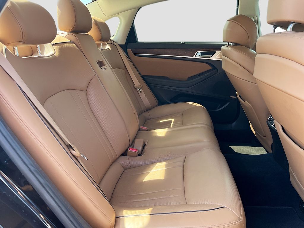 Used 2020 Black Genesis 3.8 image 29