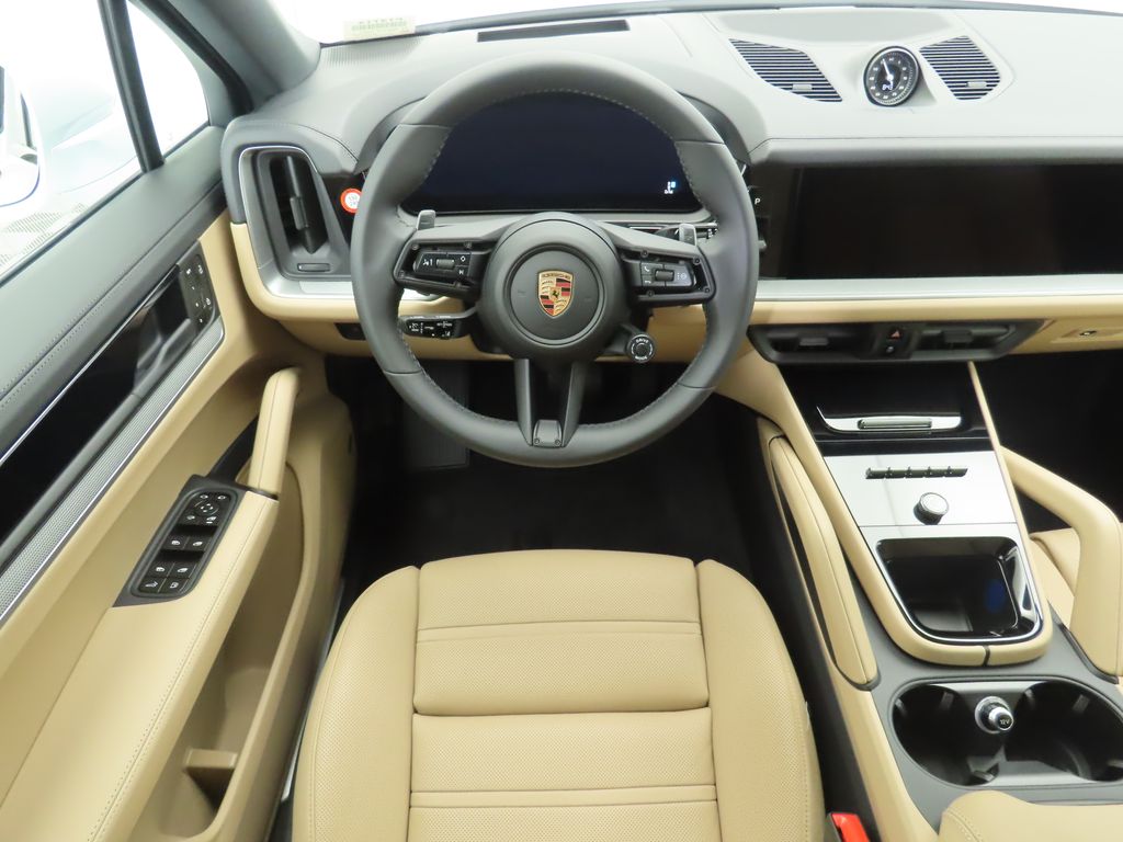 Thumbnail: 2025 Porsche  - 13