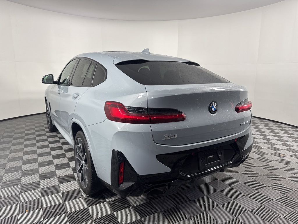 Thumbnail: 2023 BMW X4 - 7