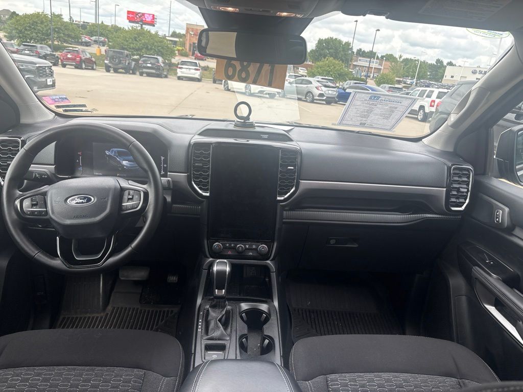 Used 2024 Gray Metallic Ford XLT image 33