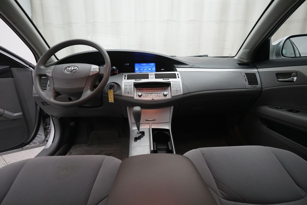 View vehicle photo 5