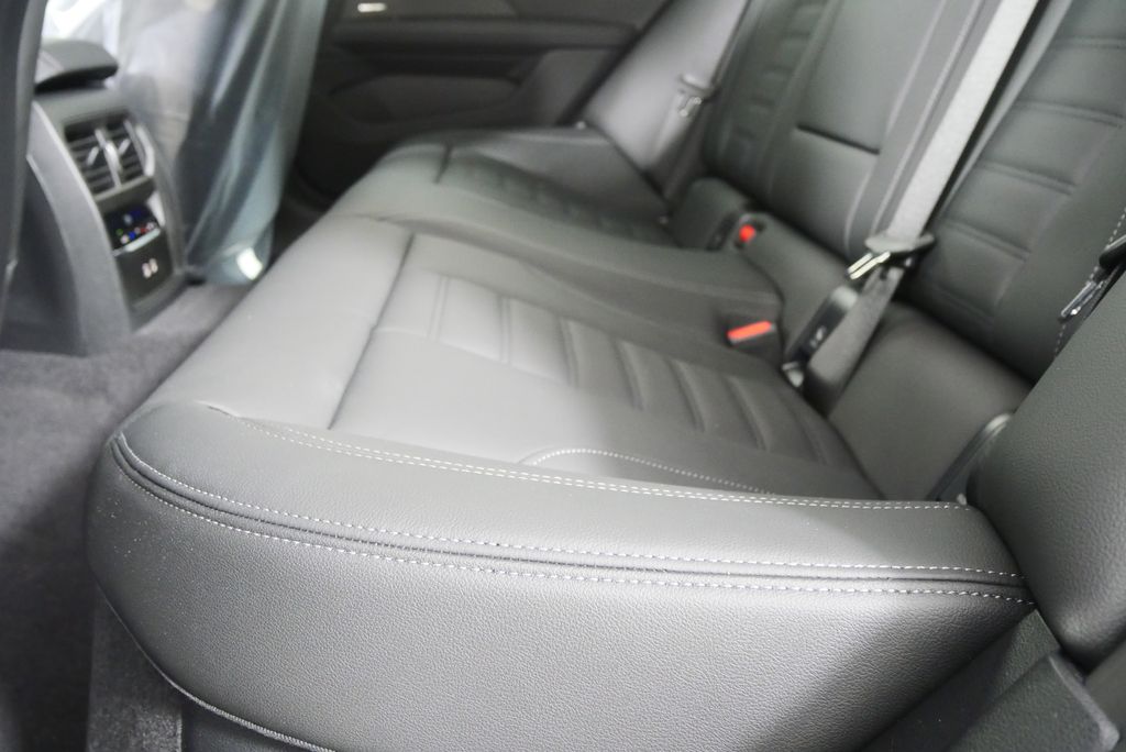 Thumbnail: 2026 BMW 4 Series - 15