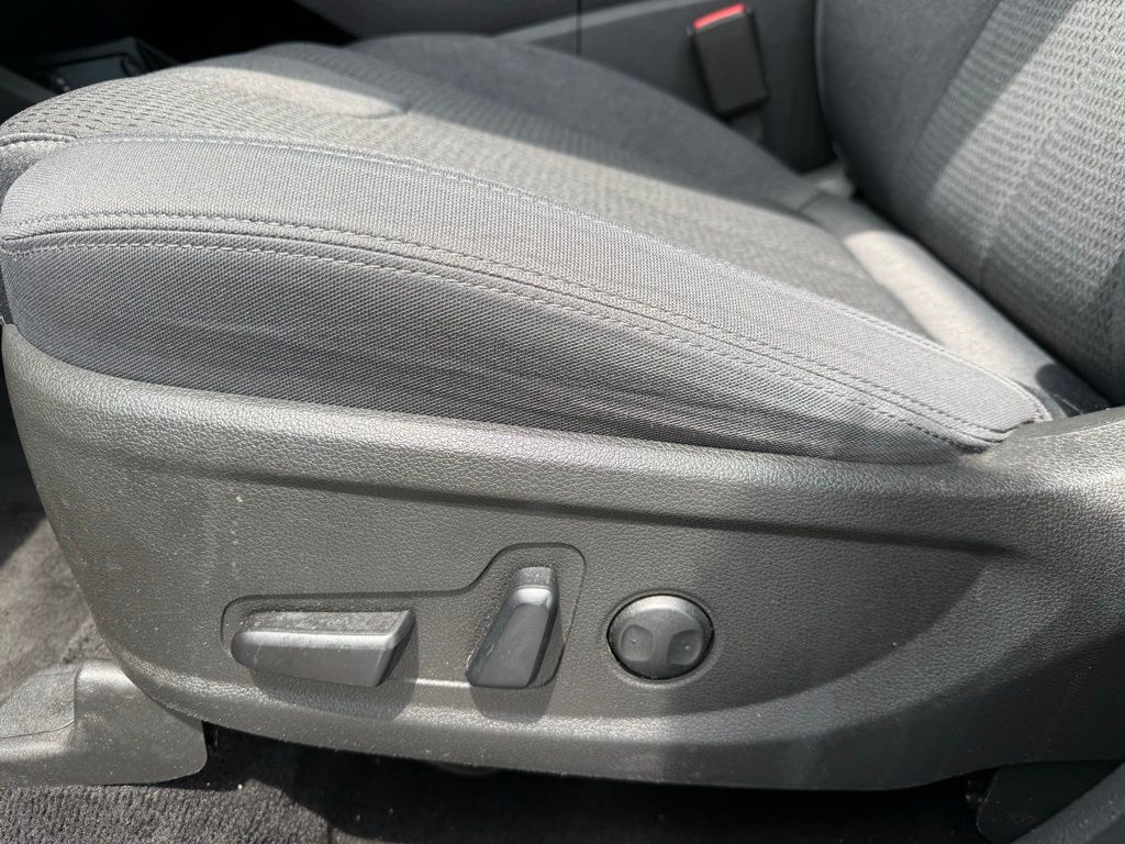 Thumbnail: 2023 Hyundai Santa Fe - 15