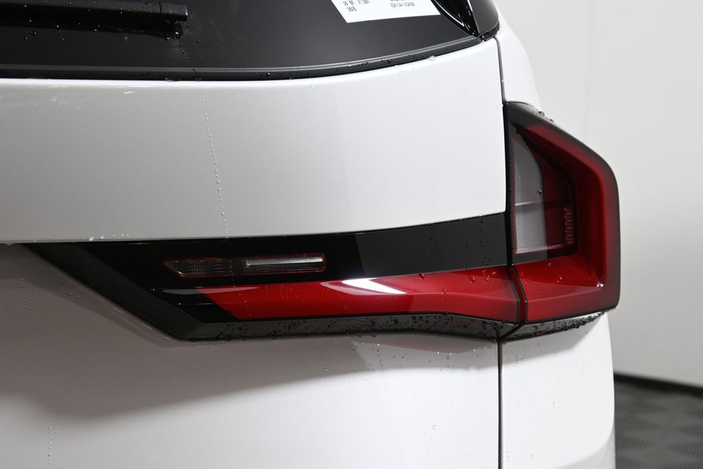 Thumbnail: 2026 BMW X1 - 13