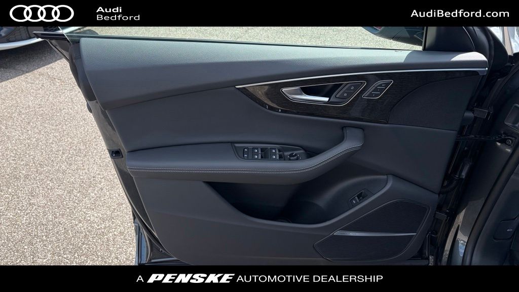Thumbnail: 2026 Audi Q8 - 12