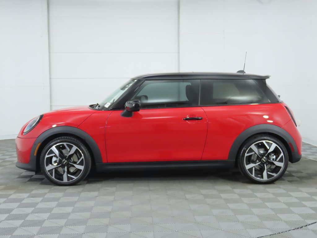 2025 MINI Cooper S 8