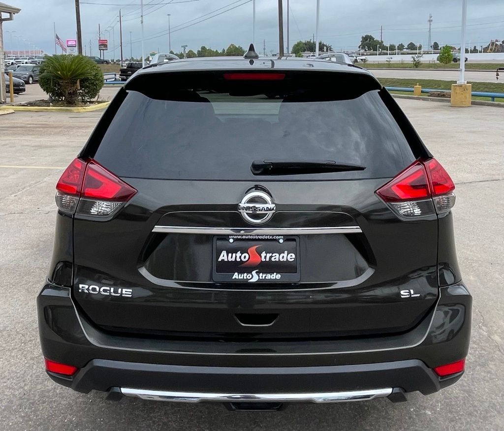 2017 Nissan Rogue SL Black at Autostrade
