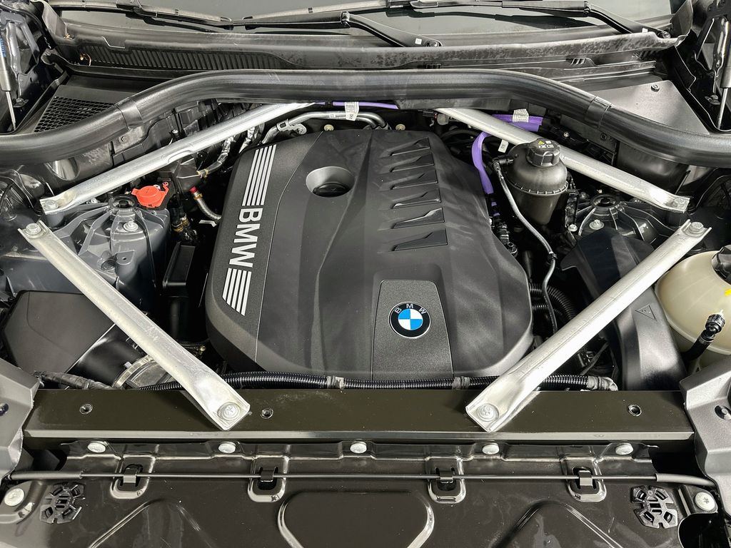 Thumbnail: 2025 BMW X5 - 31